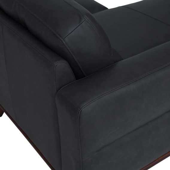 2.5 Seater + Chaise Material and Finishes