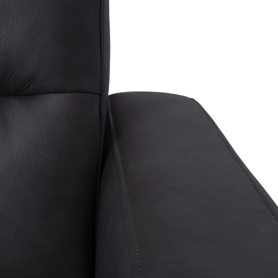 Armchair Material and Finishes