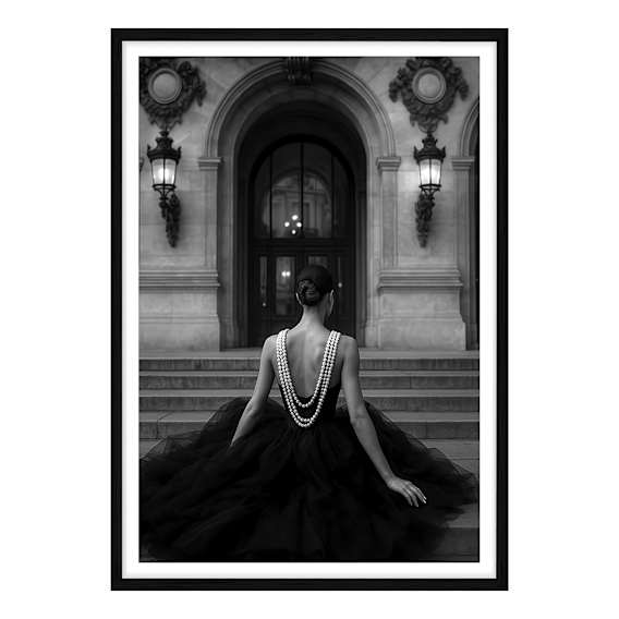 Avenue View Framed Print in 103 x 143cm