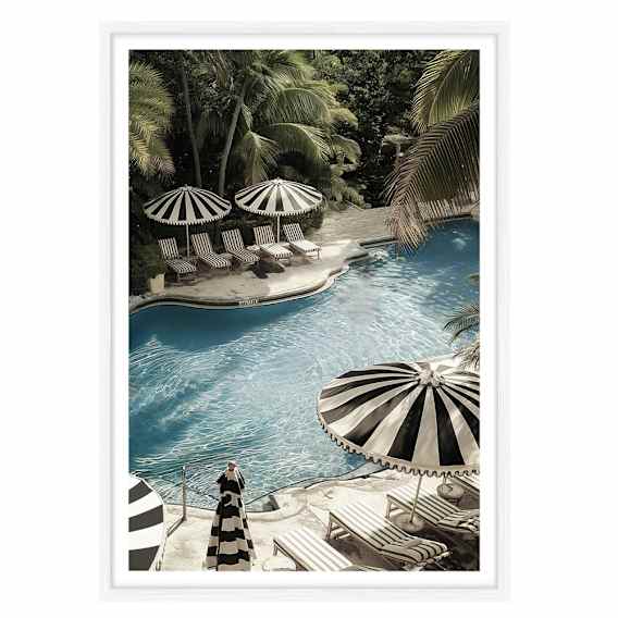 Capolla Framed Print in 95 x 133cm