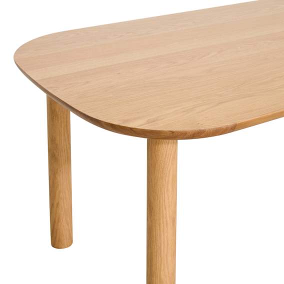 Dining Table Material and Finishes