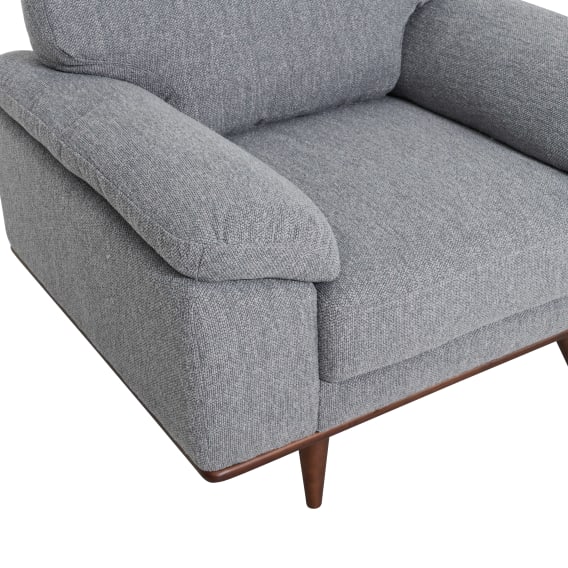 Armchair Material and Finishes