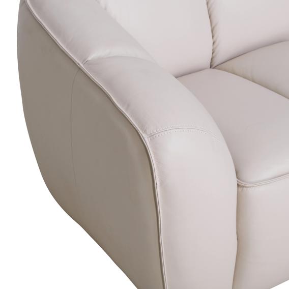 Armchair Material and Finishes