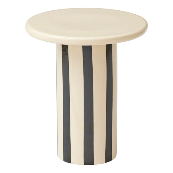 Tyra Side Table 40.5x45.5cm in Black