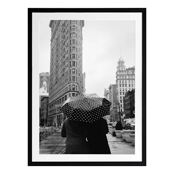 Flatiron Fifth Avenue Framed Print in 68 x 84cm