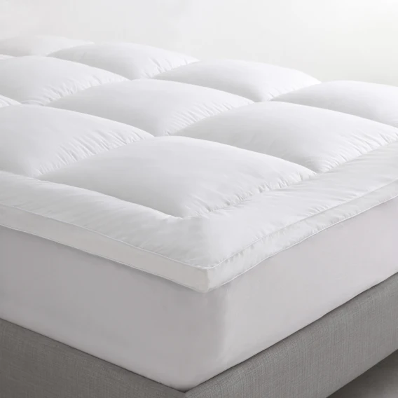 Pillowtop Topper Queen in White